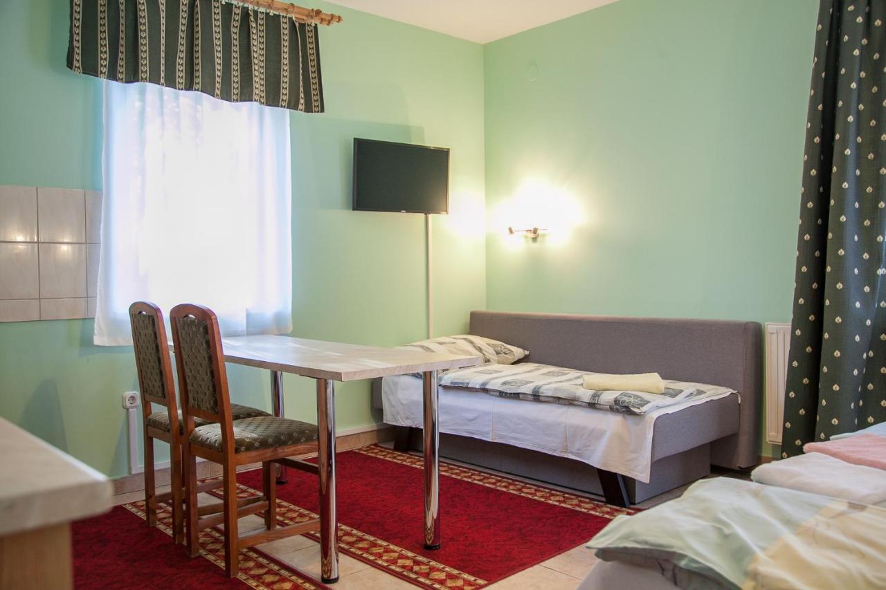 Izabella Panzio Bed and Breakfast Hajdúszoboszló Esterno foto