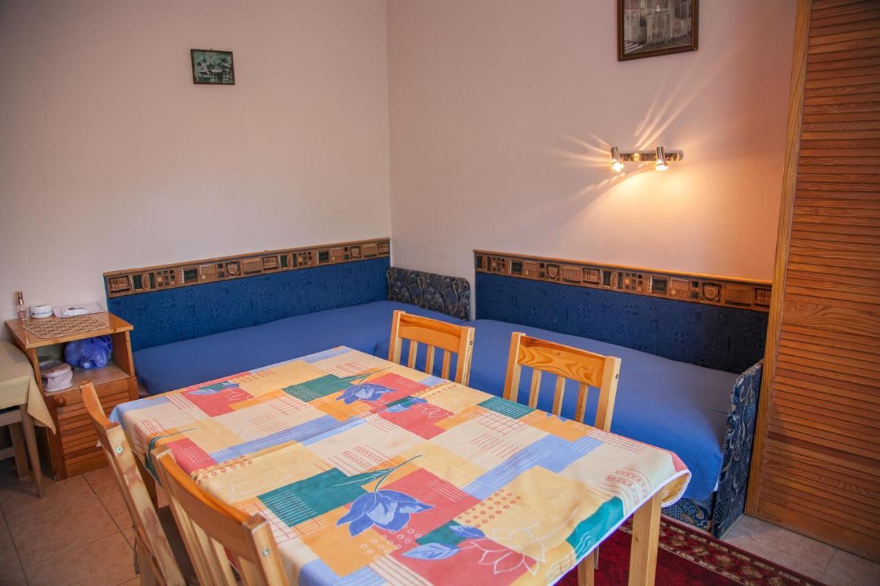 Izabella Panzio Bed and Breakfast Hajdúszoboszló Esterno foto