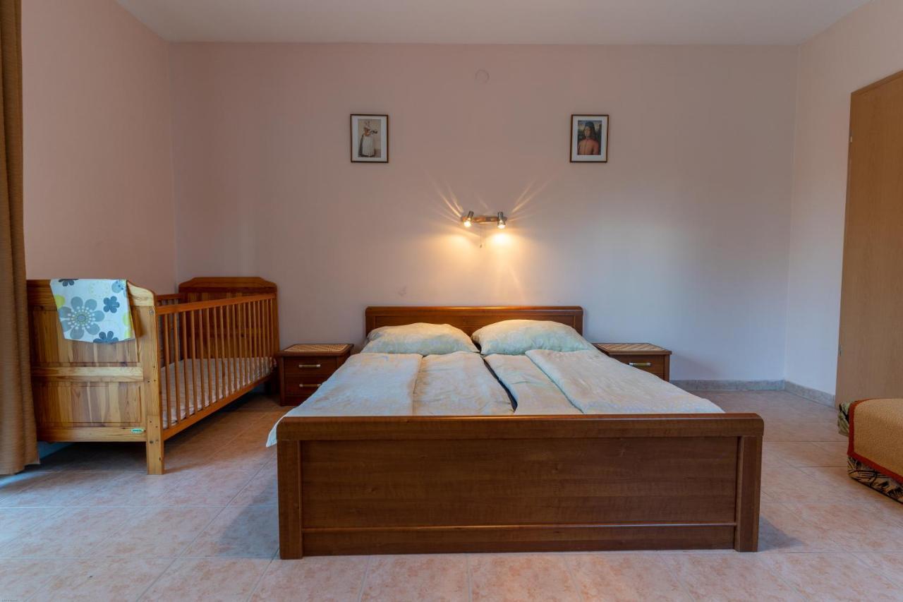 Izabella Panzio Bed and Breakfast Hajdúszoboszló Esterno foto