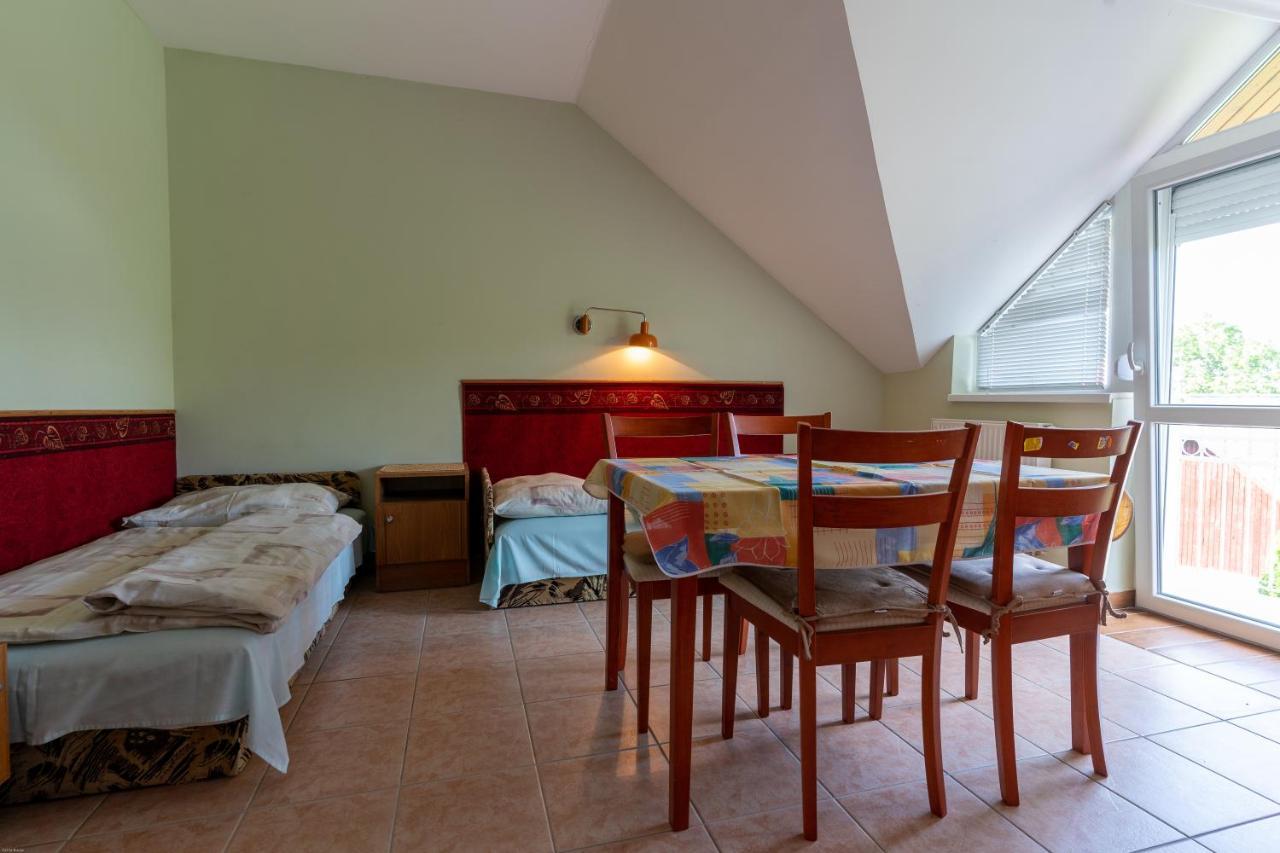 Izabella Panzio Bed and Breakfast Hajdúszoboszló Esterno foto