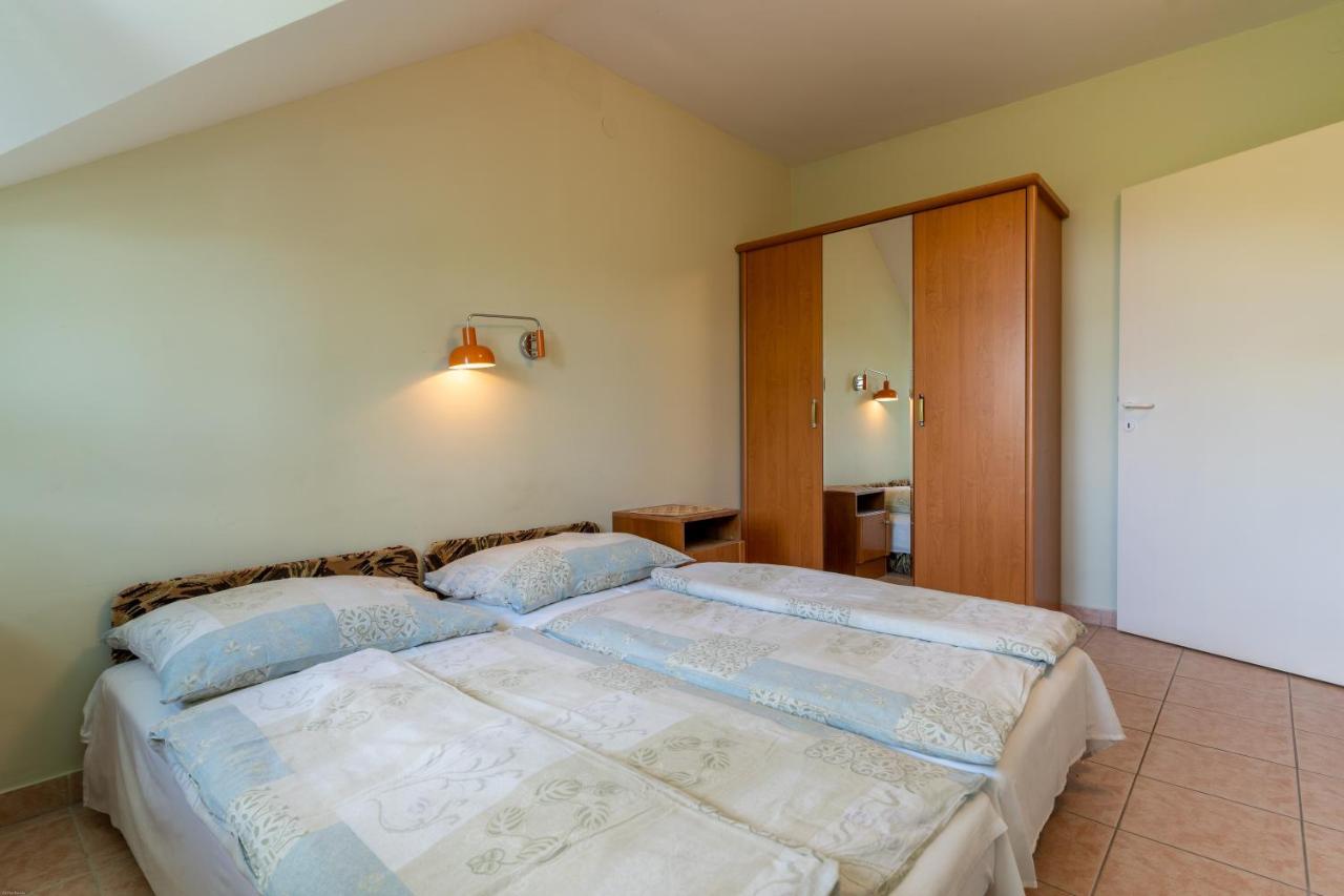 Izabella Panzio Bed and Breakfast Hajdúszoboszló Esterno foto
