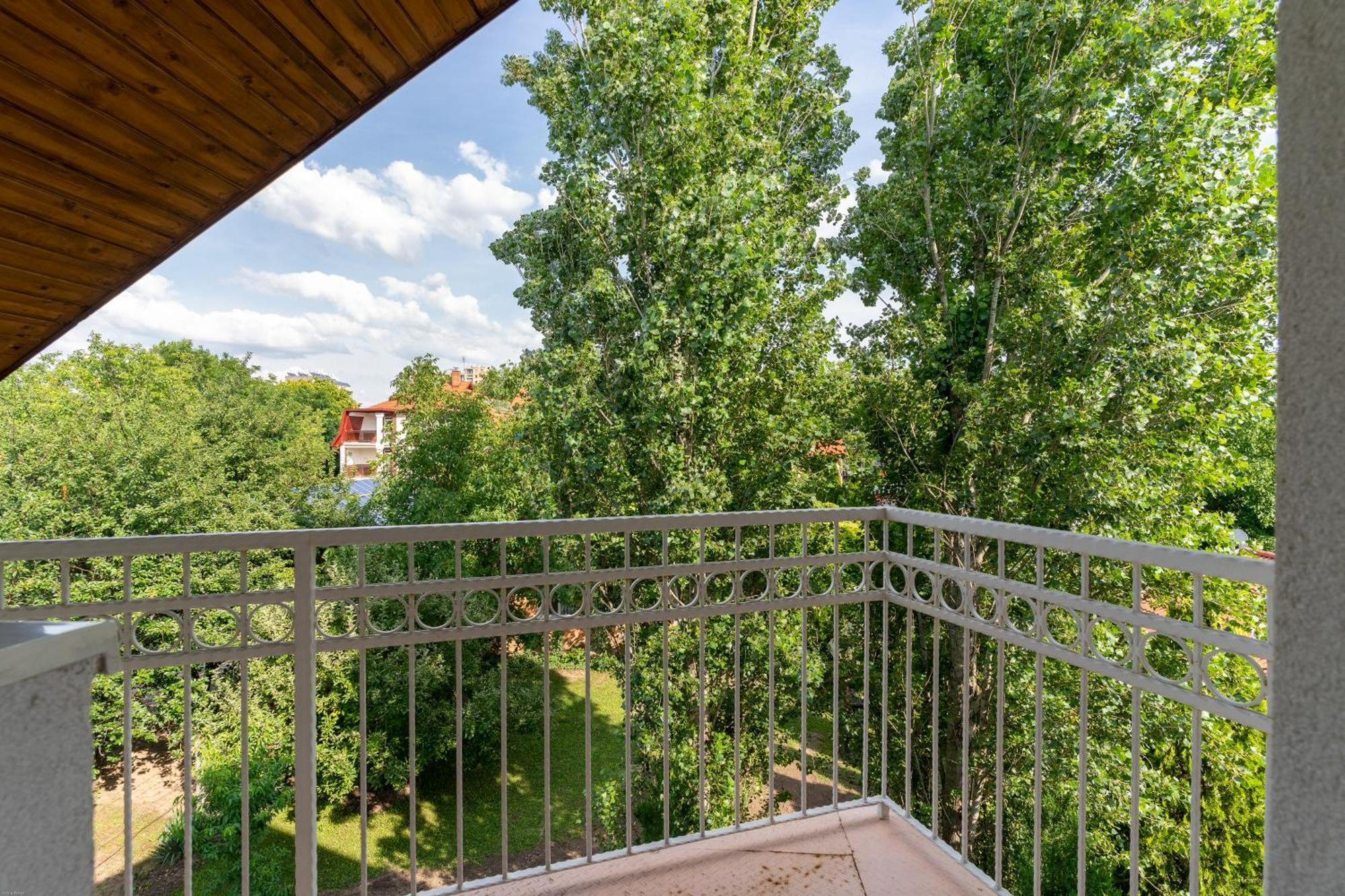 Izabella Panzio Bed and Breakfast Hajdúszoboszló Esterno foto
