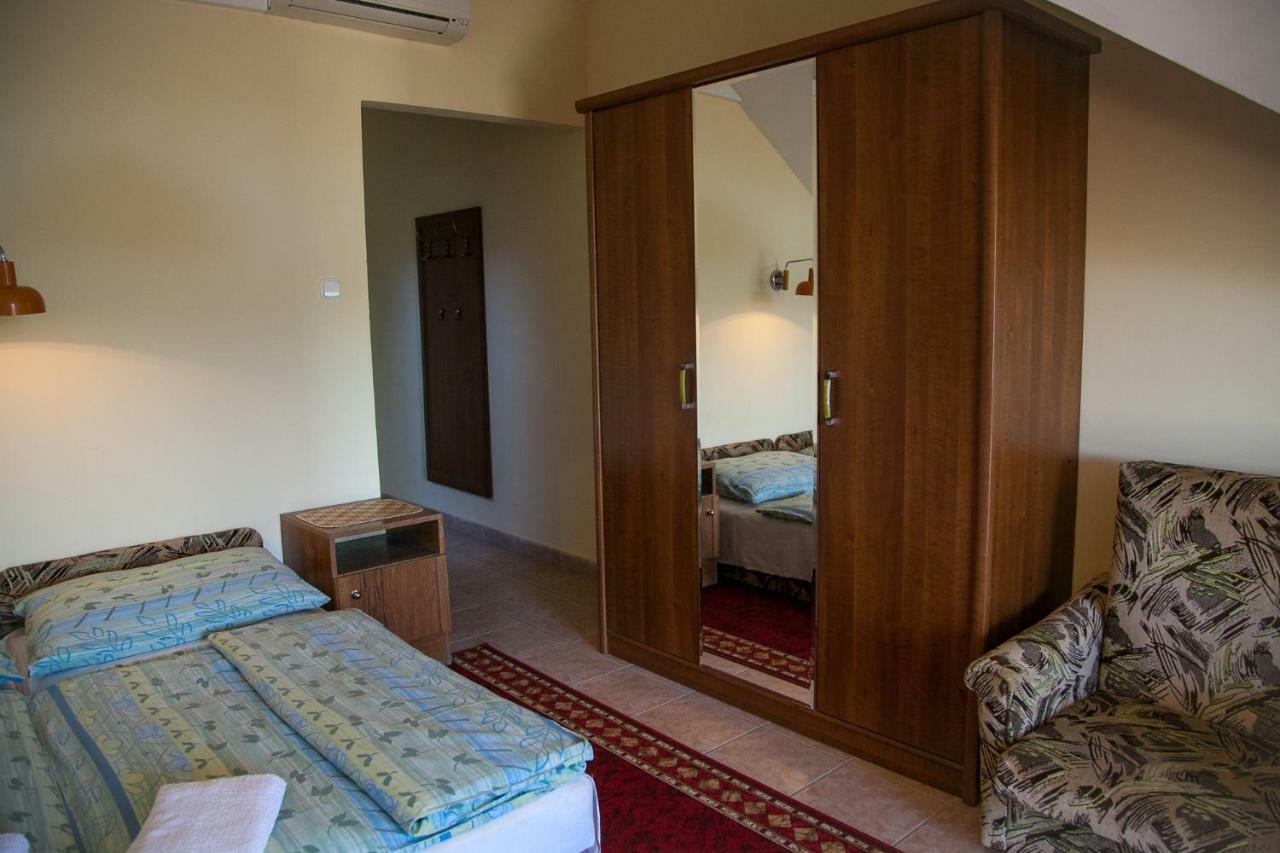 Izabella Panzio Bed and Breakfast Hajdúszoboszló Esterno foto